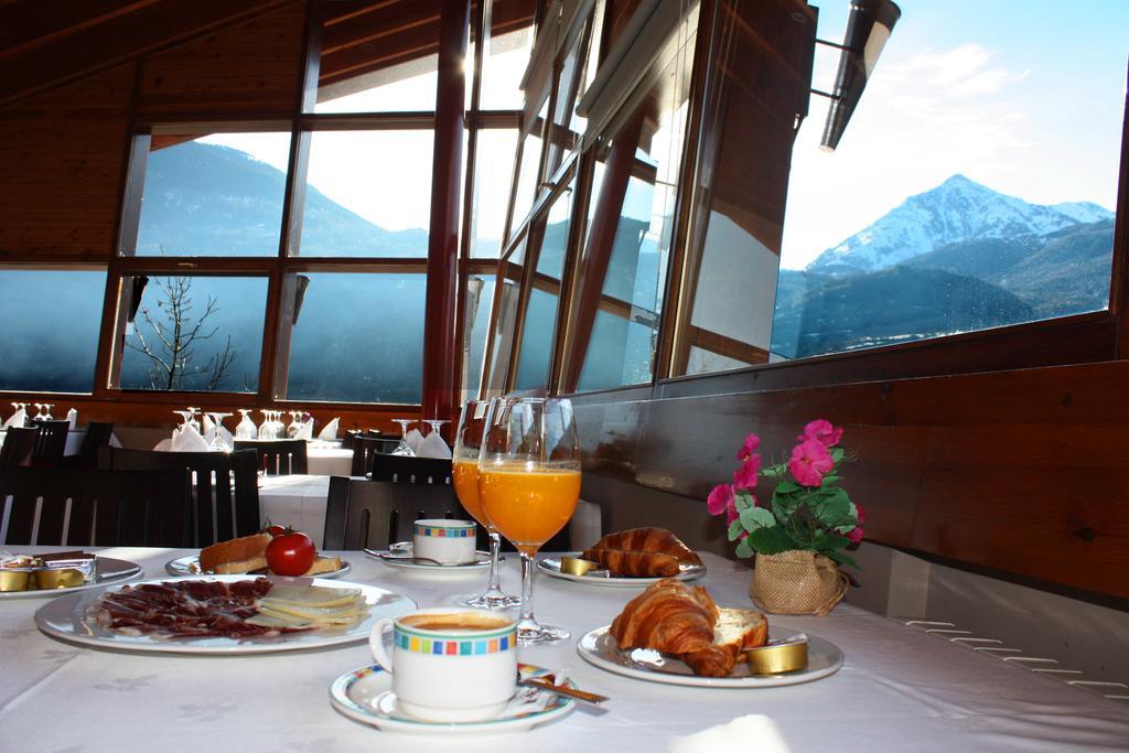 La Llardana Guest House Benasque Luaran gambar