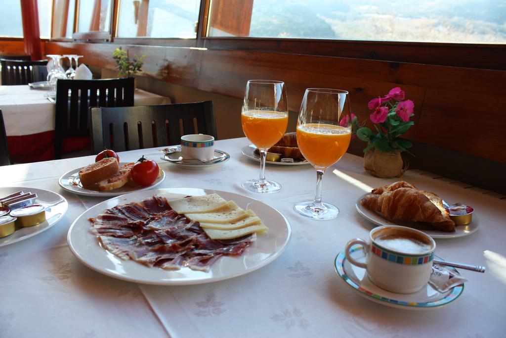 La Llardana Guest House Benasque Luaran gambar