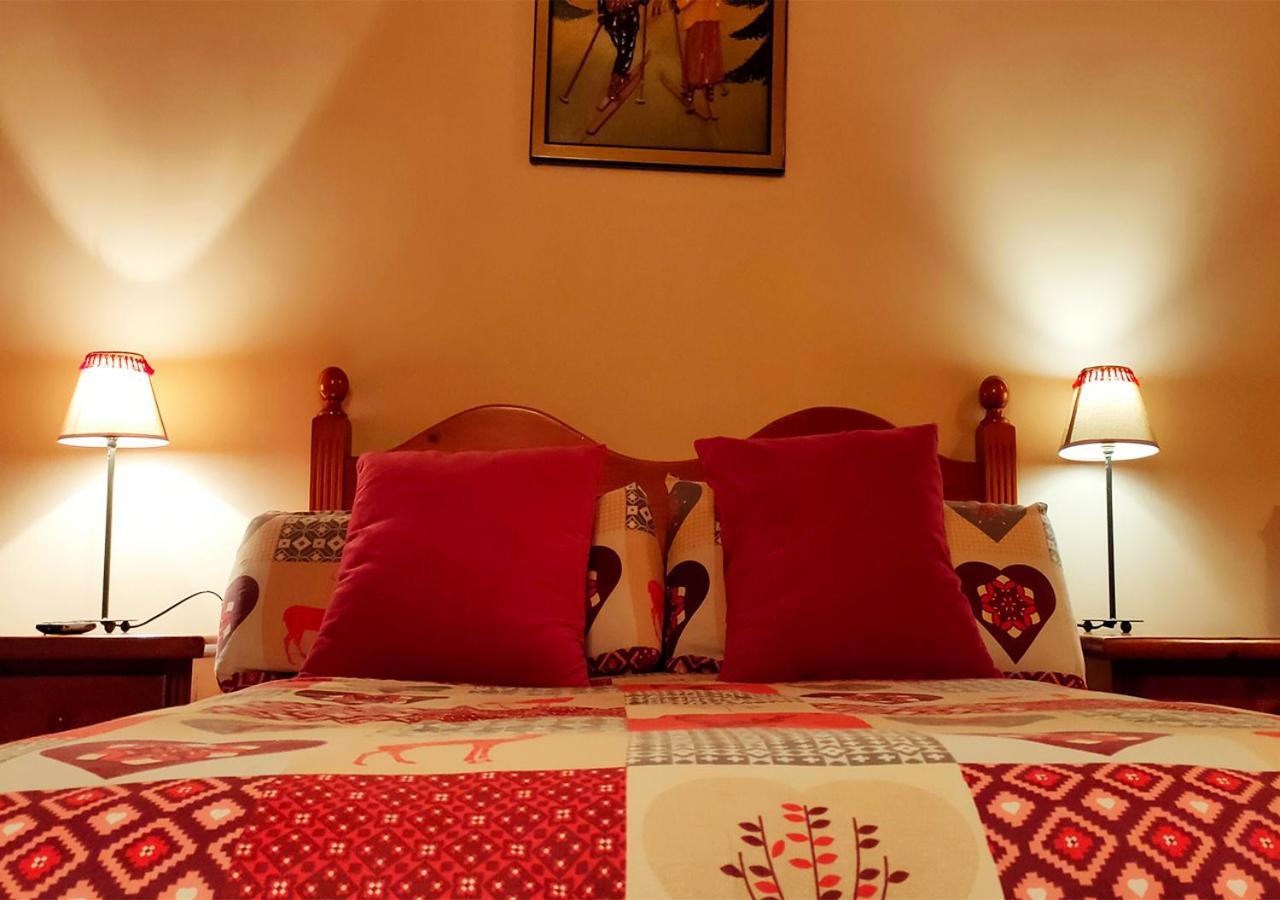 La Llardana Guest House Benasque Luaran gambar